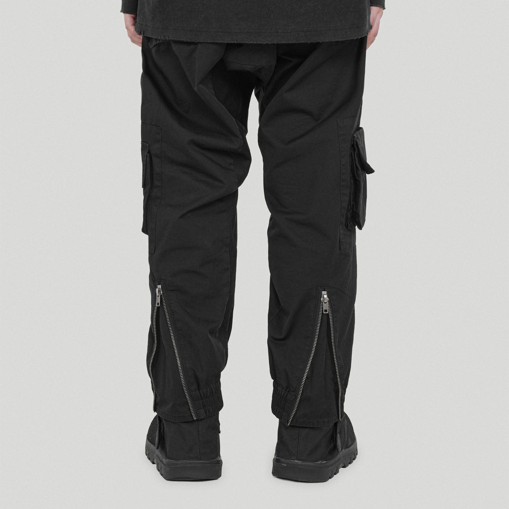 Back Zipped Jogger