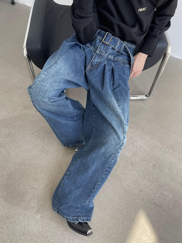 The Asro Jeans