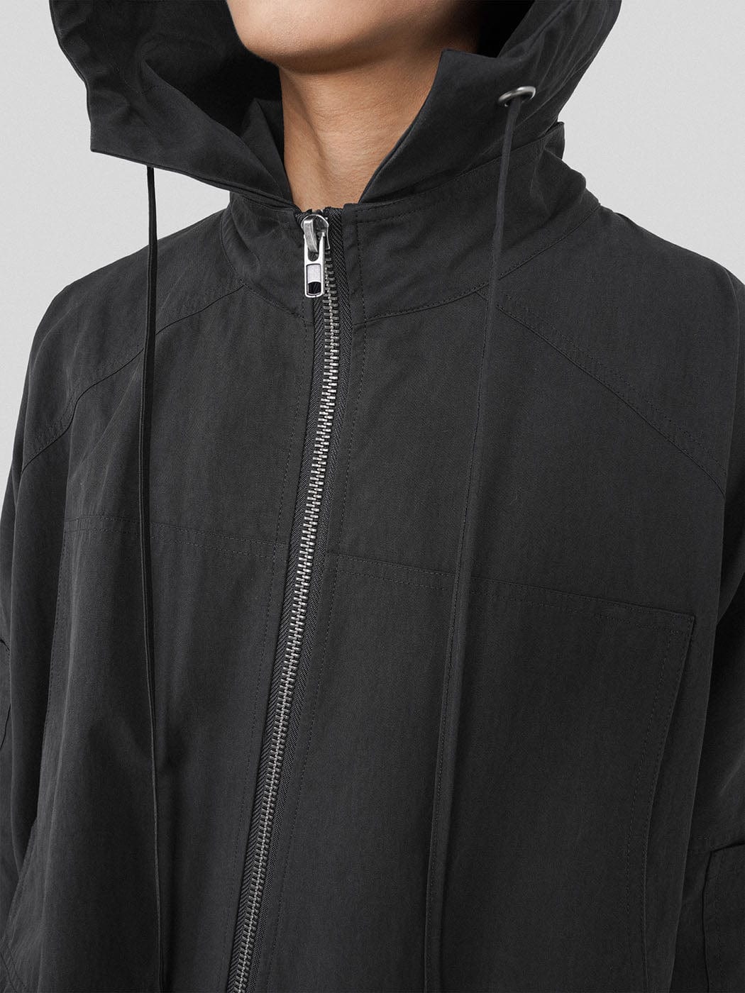 Nio Windbreaker