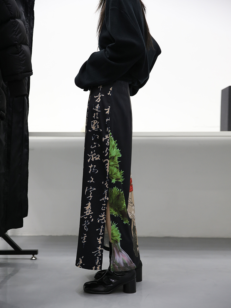 Japanese Graphic Skirt - ASRO