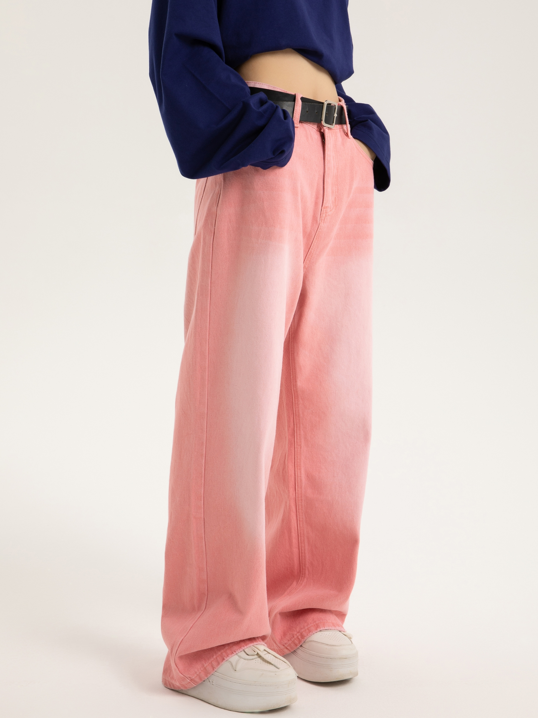 Minimalistic Bleach Jeans - ASRO