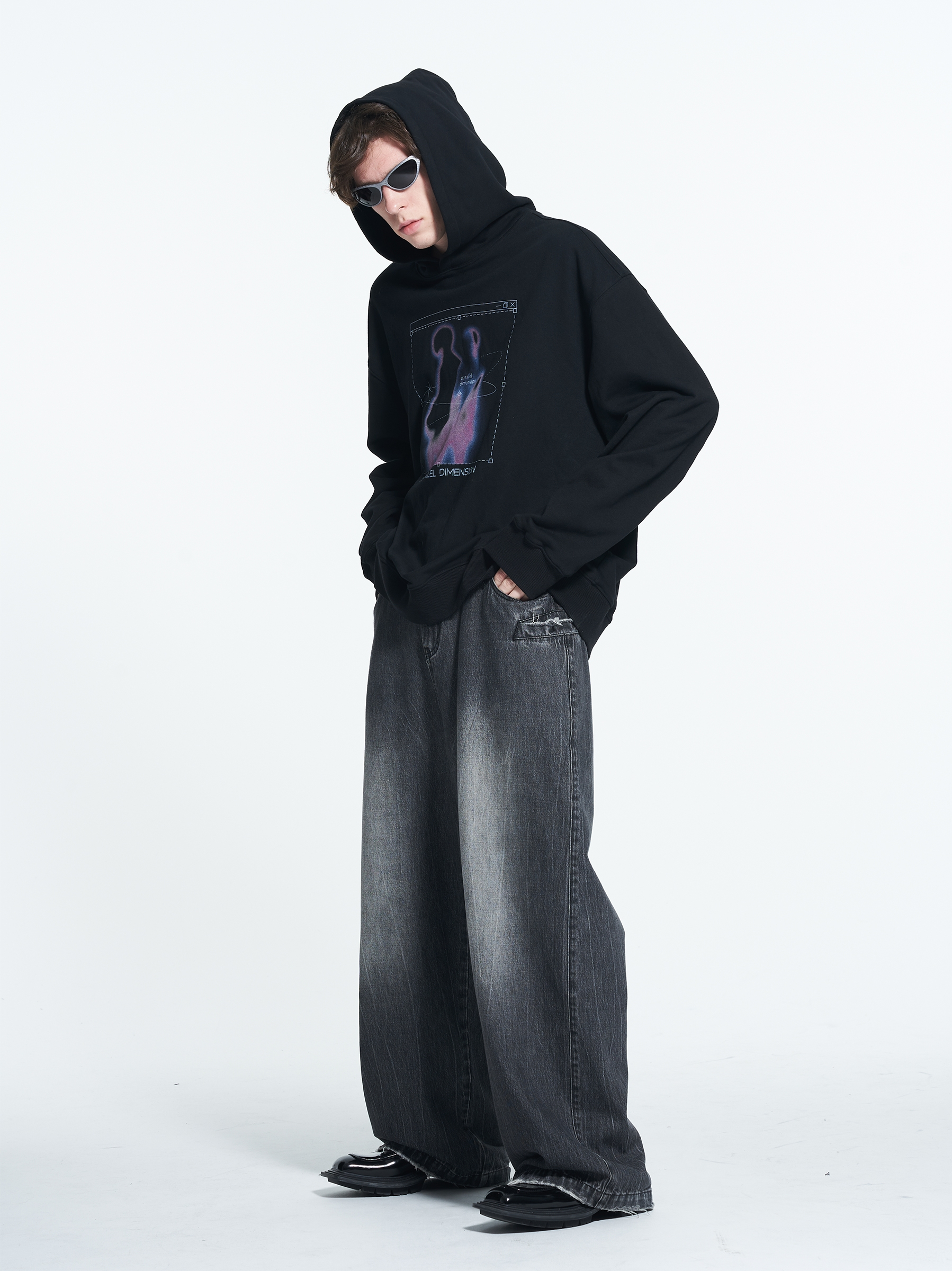 Oversized Washed Jeans