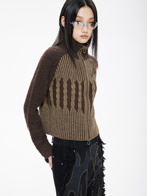 Tafijuki Zip Sweater