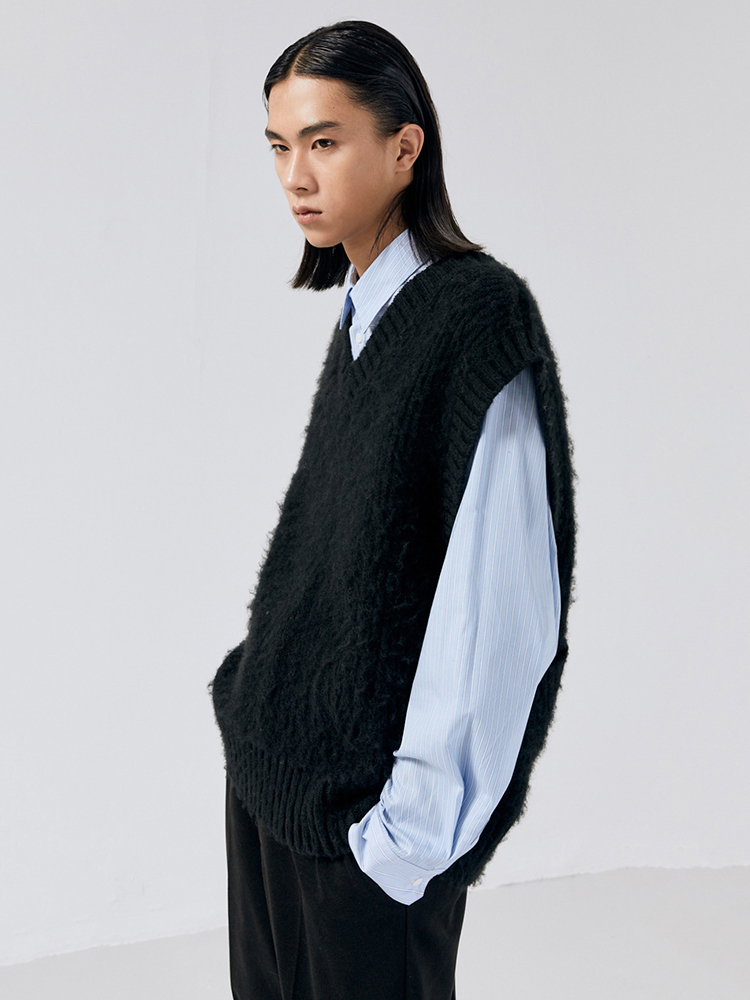 Korean Fuzzy Vest