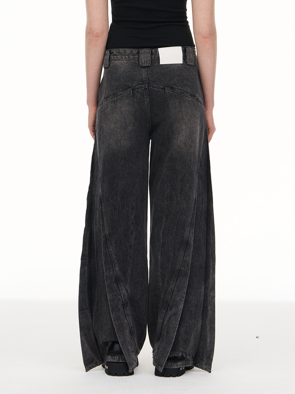Fold Point Jeans